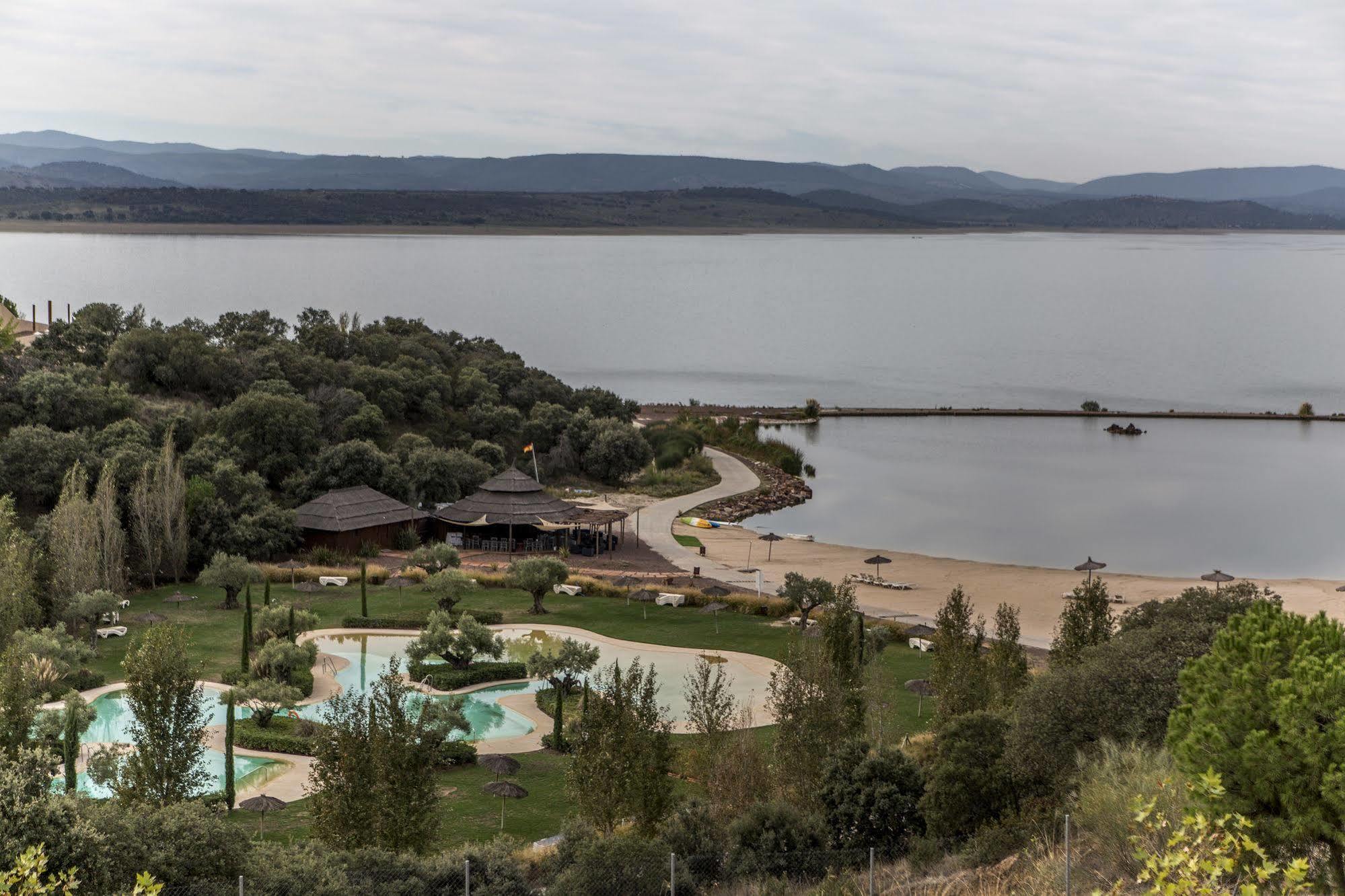 Vincci Valdecanas Golf Эль-Гордо Экстерьер фото